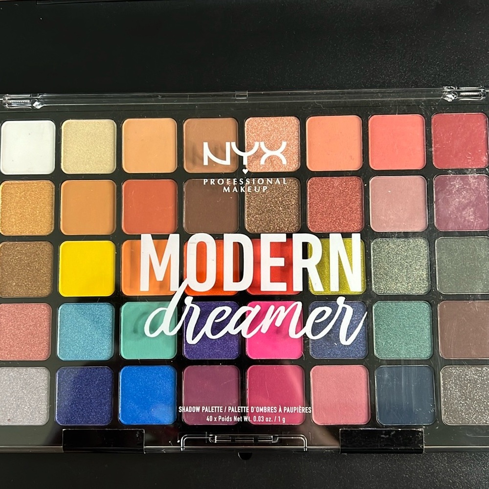 NYX Modern Dreamer Shadow Palette MDSP01